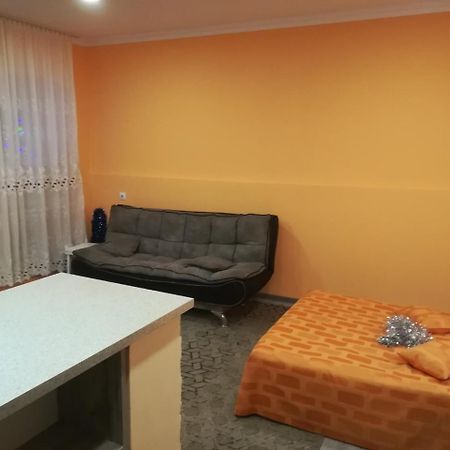 12 Maksim Gorki Street Apartamento Tbilisi Exterior foto