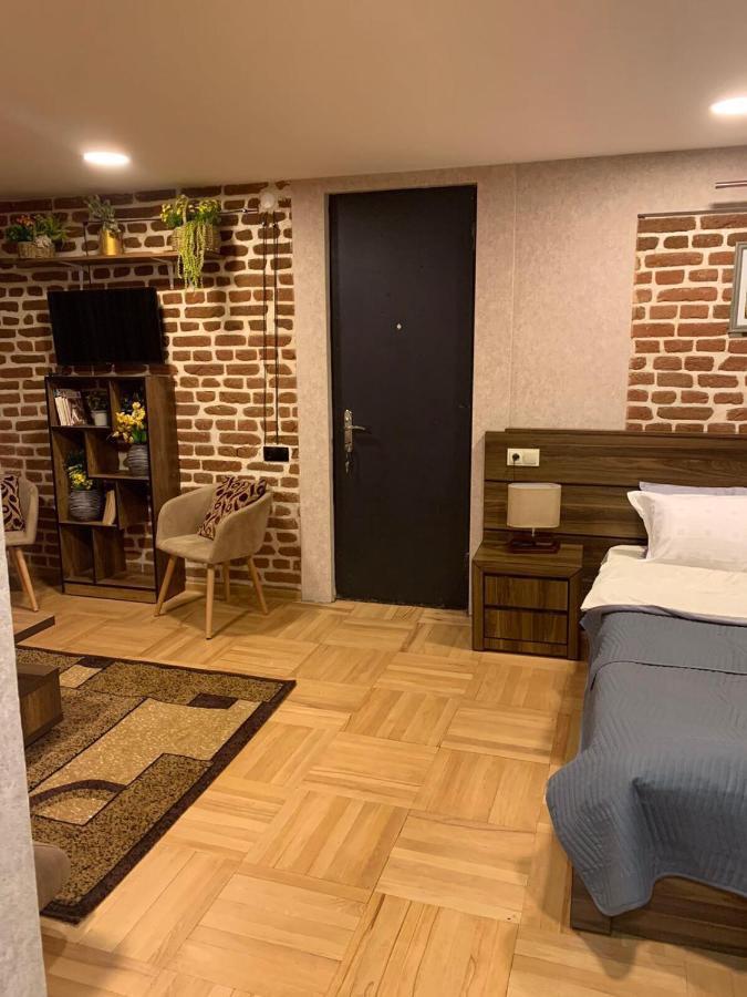12 Maksim Gorki Street Apartamento Tbilisi Exterior foto